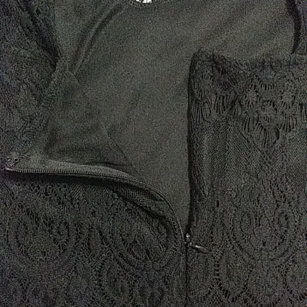 Dress - Picture 7 of 7